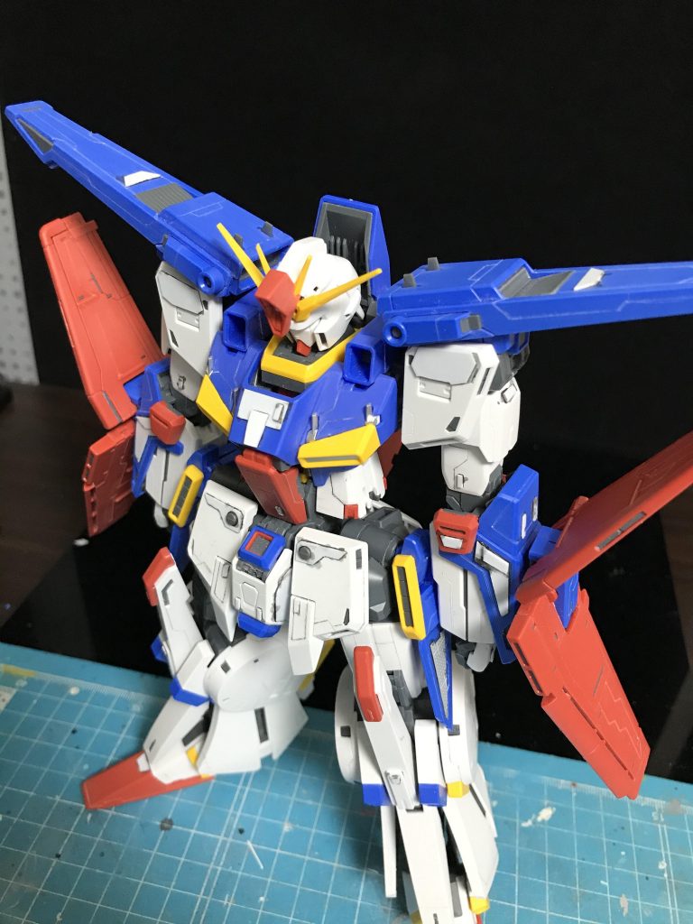 パネルラインをどう入れるか悩んで相当時間かかってしまってます。