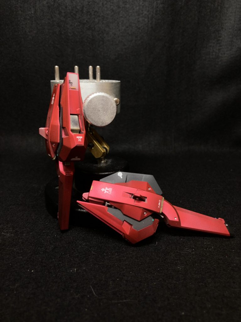 黒サフ→クロームシルバー→クリアーレッド→スムース