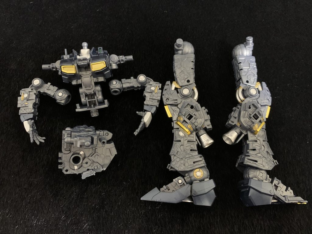 内部フレームもガンダムマーカーで丁寧に塗りました。うるさくならないように最低限です。