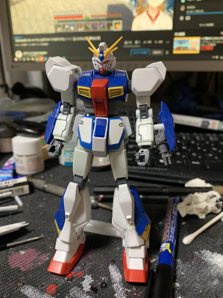 腕部ガトリングを装備できようにしています。