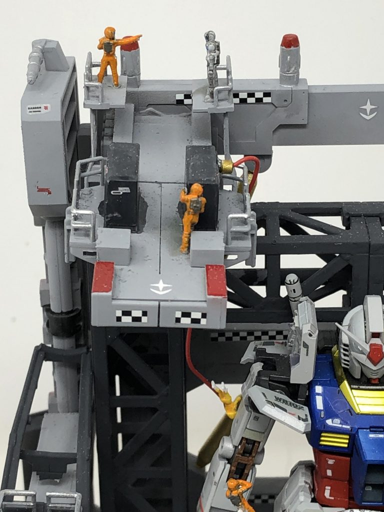 RX-78整備中–3枚目/制作者：小鳥遊