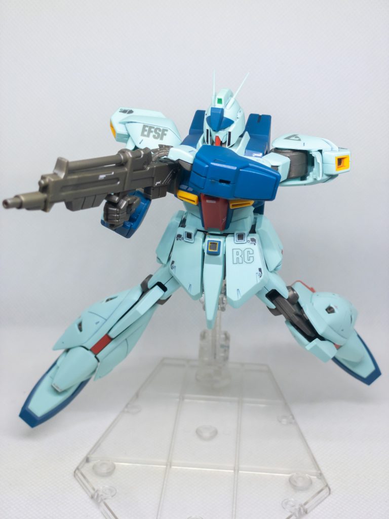 パッケージアート風のポーズで〆。