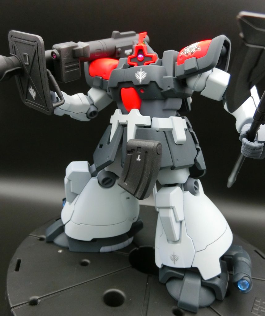 紫も好きで好きですが、グレー系でまとめるのが最近の好みです