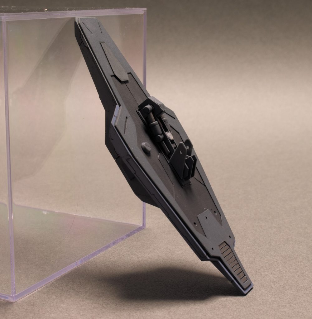 シールド裏接続パーツとシールドも磁石でくっついているので回転させたり若干の位置変更ができます