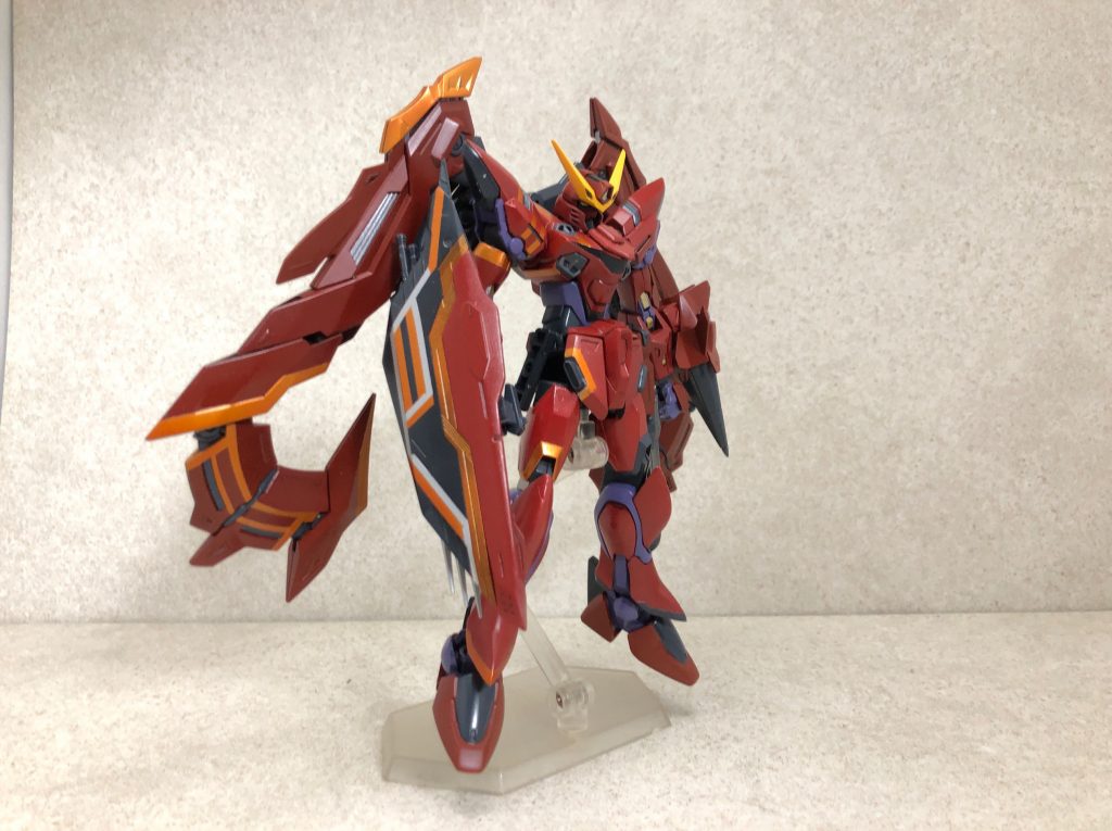 本体やトリケロスにもライン塗装…ストライカーと本体はそれぞれ違う紅で塗ってます。(が、見づらい笑)