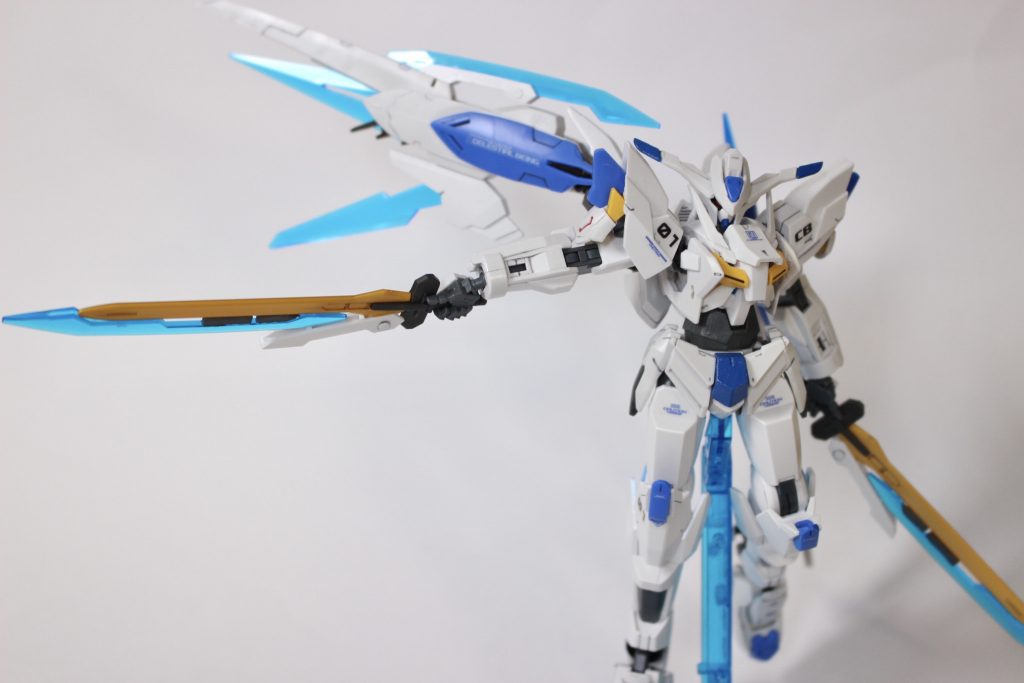 バエルソードはそのままだとまた折れてしまいそうなのでなんか強そうな感じに強化してあります。ついでにスラスターウイングもゴツくしてみました。