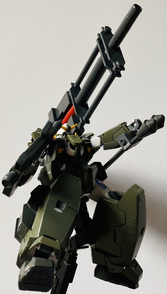 劇中ではセファーラジエルとの模擬戦で恐ろしい性能を示した他に、ビサイド・ペインの策略で連続10時間以上のミッションに出撃しました。