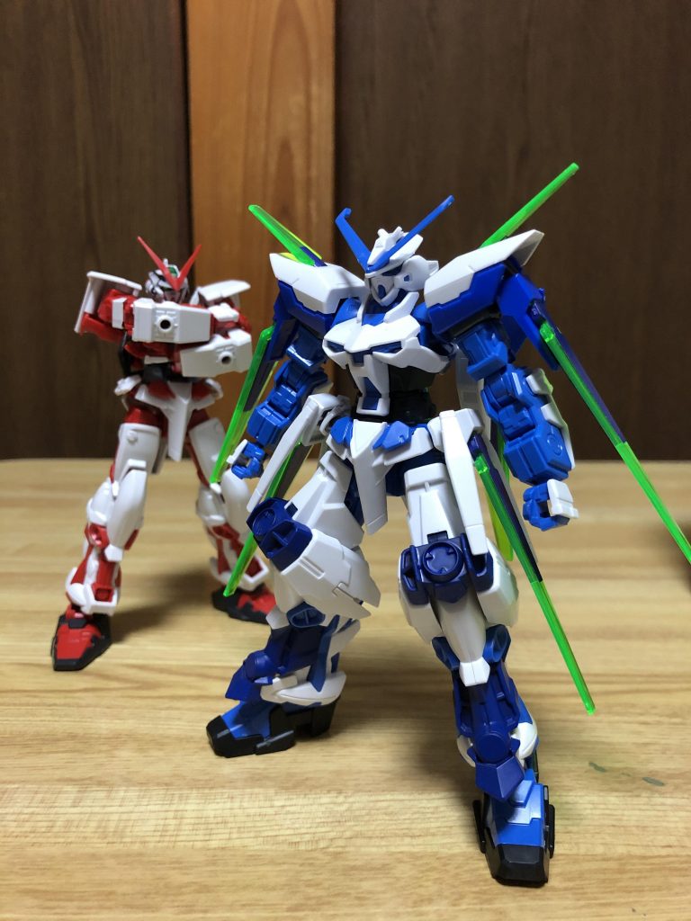 スパァンッと閃いた時にはもう既に手が動いていて半ば無意識にこの状態でした。肩は丸々FXの物です。