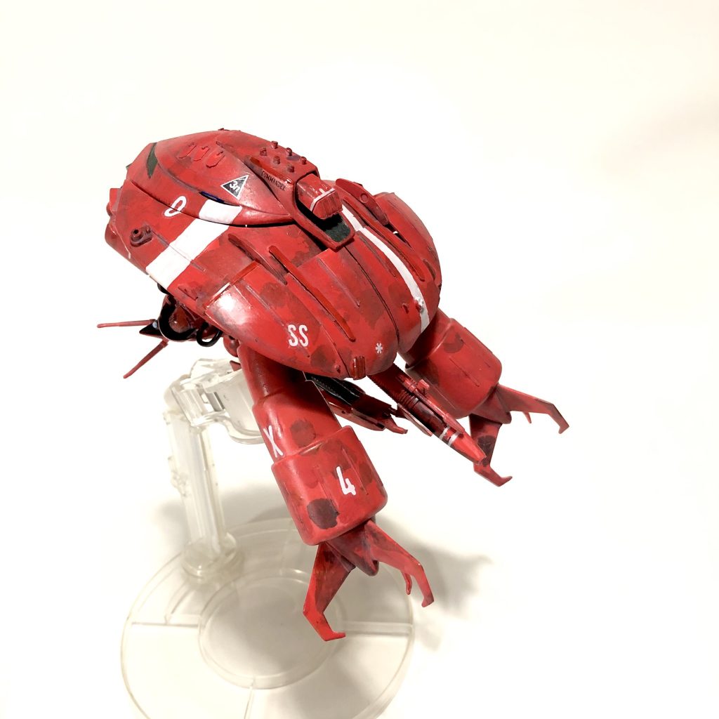 バウンドドック(MA形態)ハーミットクラブ(ヤドカリ)と呼ばれる形態。飛行はスカート内のミノフスキークラフトによる滑空で驚きの運動性能を誇る。