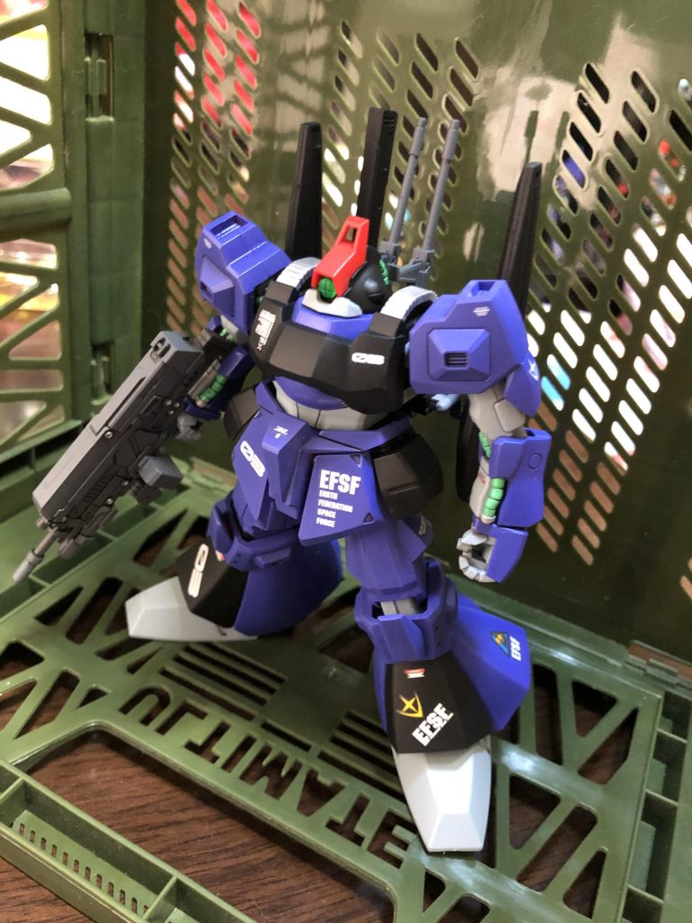 カラーは我がパーソナルカラーのブルーバイオレットを使用。