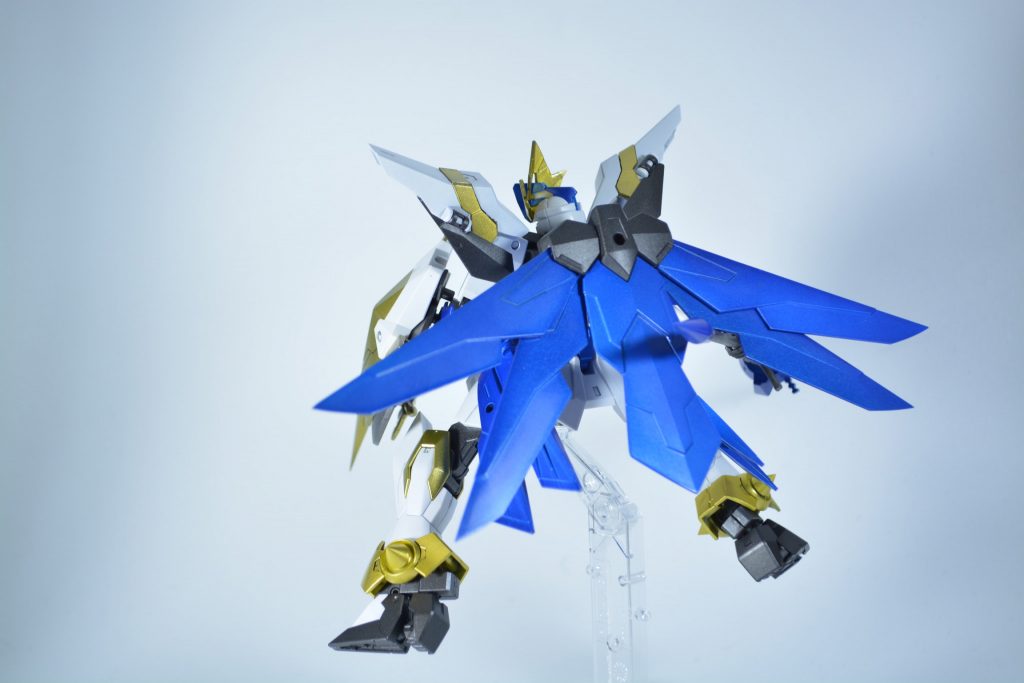 ジャスティスナイトのマントつけてます。2枚追加して５枚にしてます。