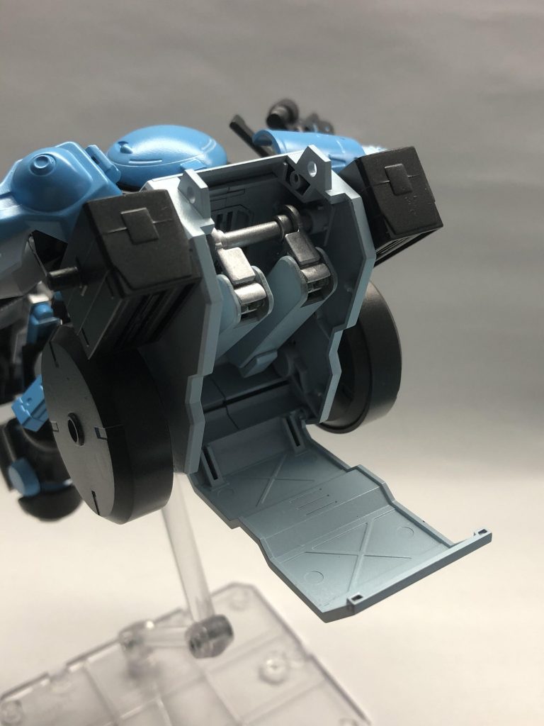 ちょっとはみ出し実はうさ耳は可動して中に収納できます