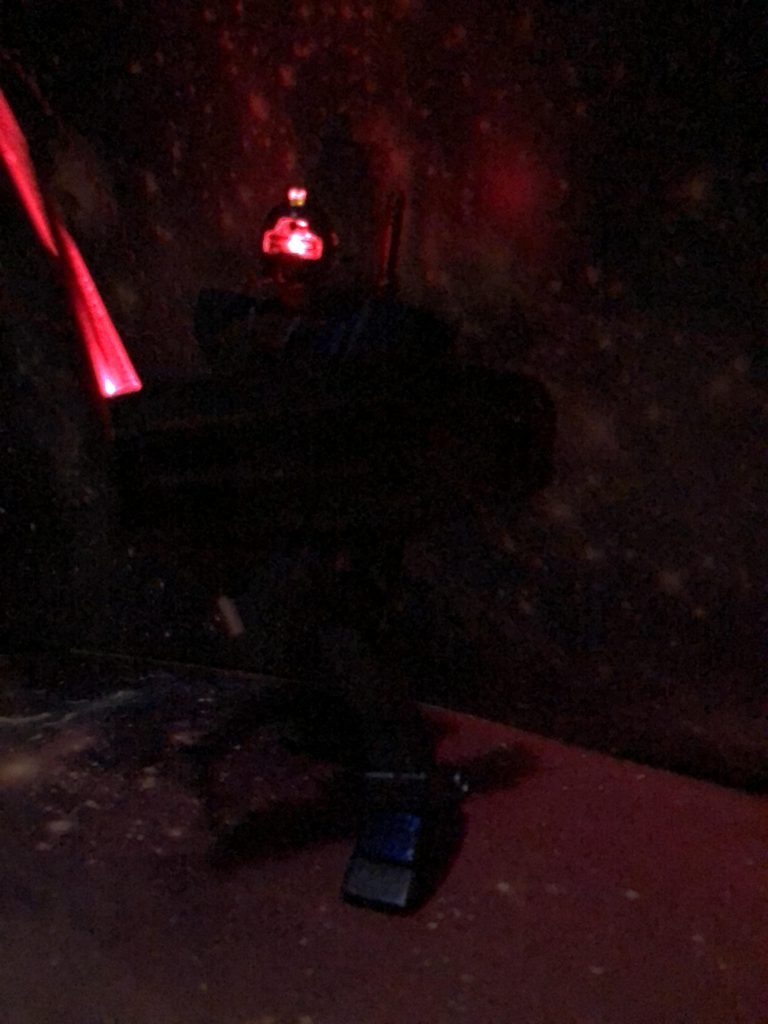 電気を消してサーベルのLEDと頭部のLEDで撮影しEXAMシステムが起動し暴走した風に撮影してみました