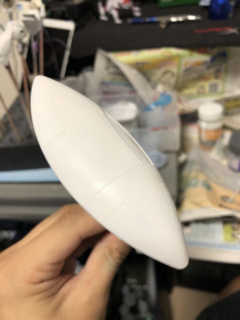 ベースホワイトにもグロスクリアを少しだけ混ぜて自然反射にしました( ̄▽ ̄;)まぁラストに軽く艶スプレーしましたけど(笑)