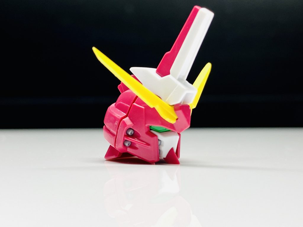 顔の形を自分が思う∞ジャスティスにアレンジしてみました。