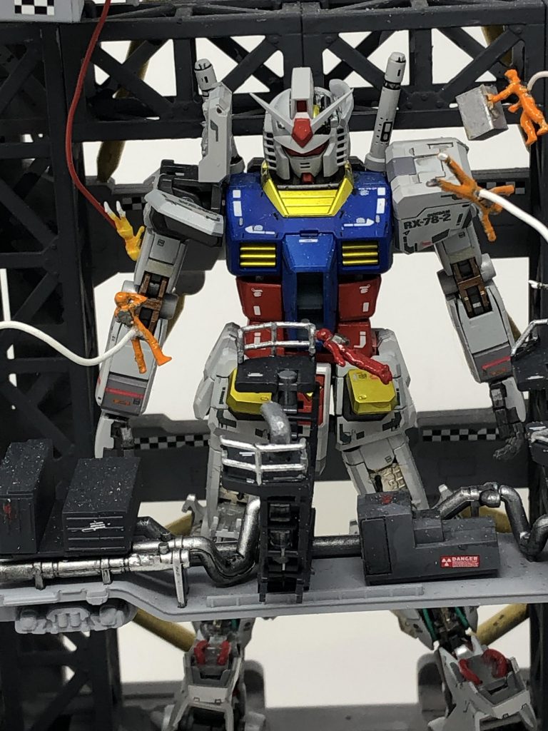 RX-78整備中–2枚目/制作者：小鳥遊