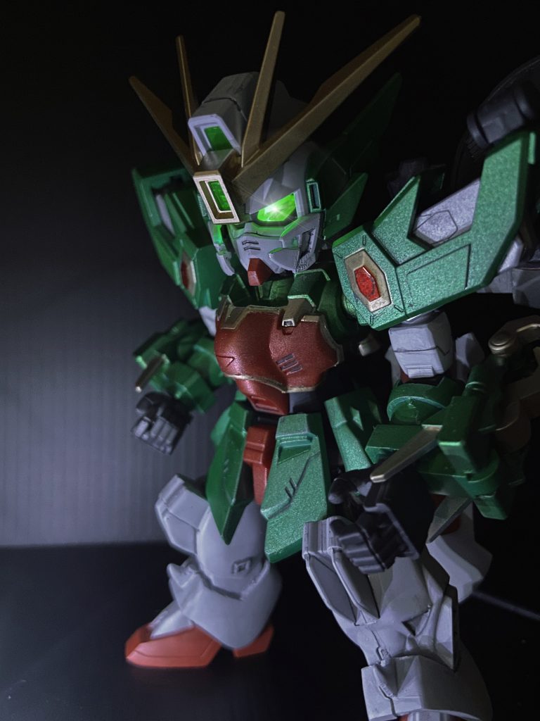 ナタクよ、俺を導いてくれ‥‥ビコーン✨いっぺんやってみたかったモノアイLED！クリア目を自作する技術はないので、ゼロの目がクリアでラッキーでした。