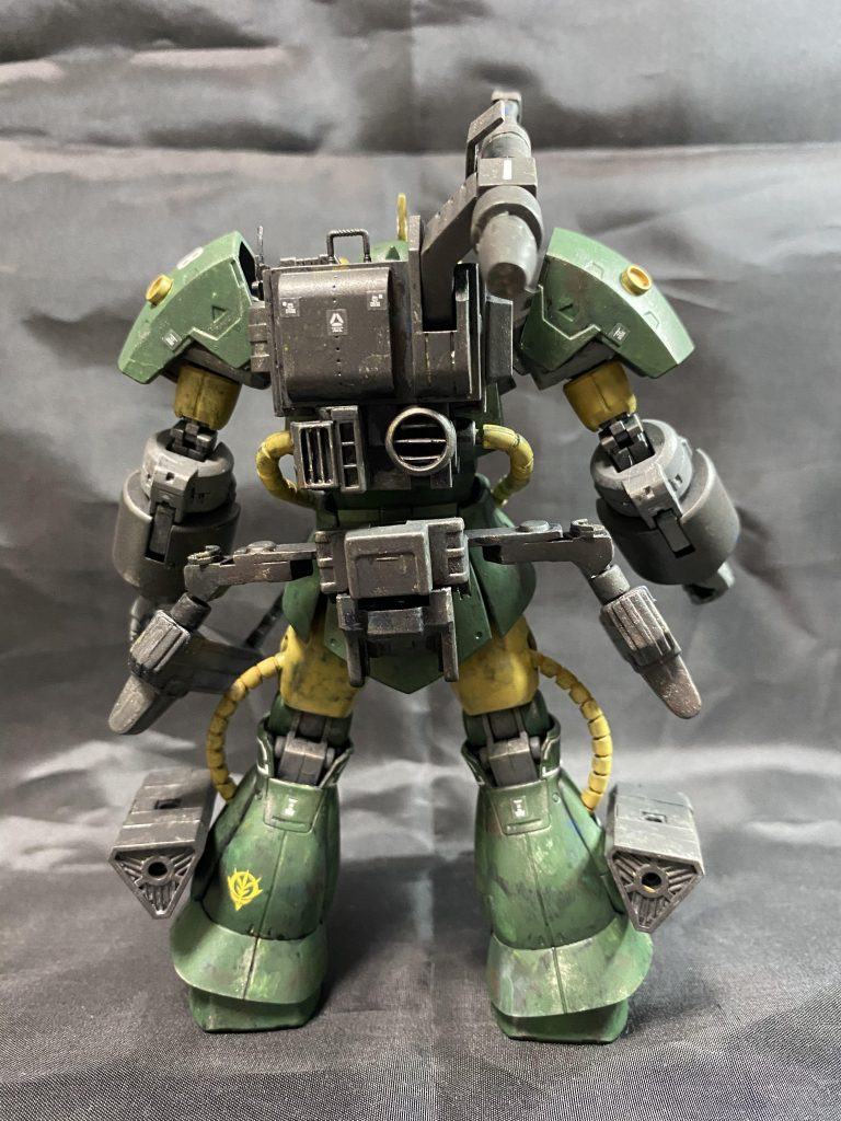 後から！キャノンつきランドセルはところどころディテールアップ。