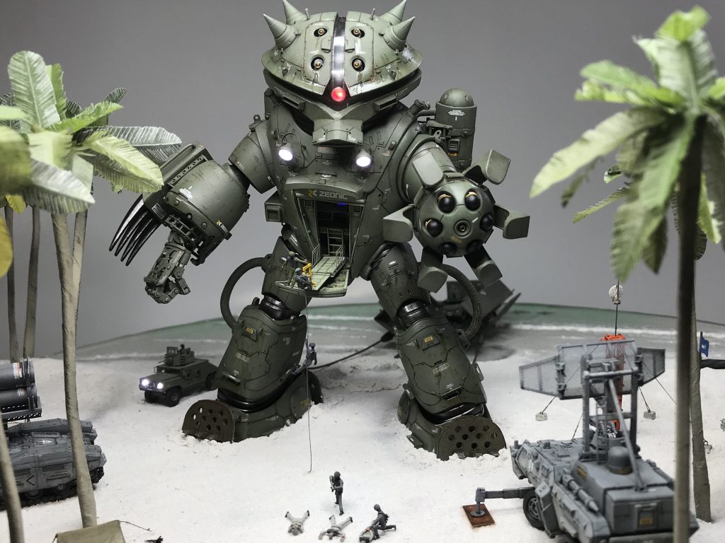 アッガイ改 乗員2名 搭乗兵員8名