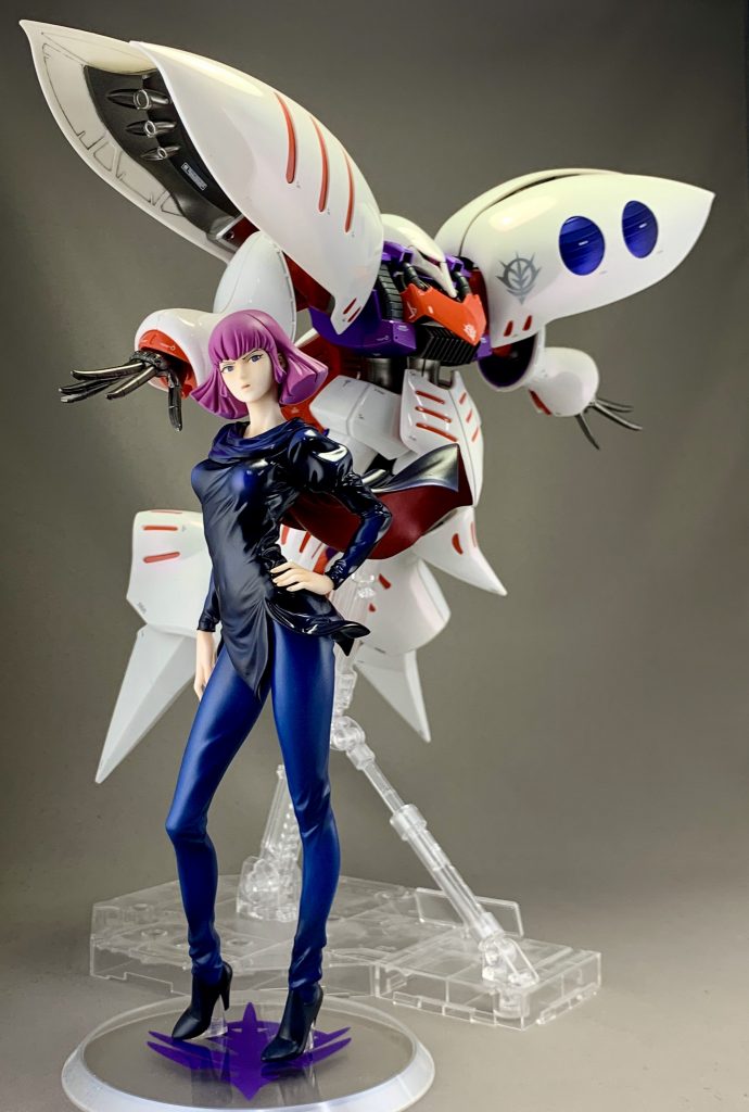 最後にG.G.G.ハマーン様フィギュアと一緒に撮影。MGキュベレイは元々、このフィギュアと合わせたくて購入したキットなのでした。