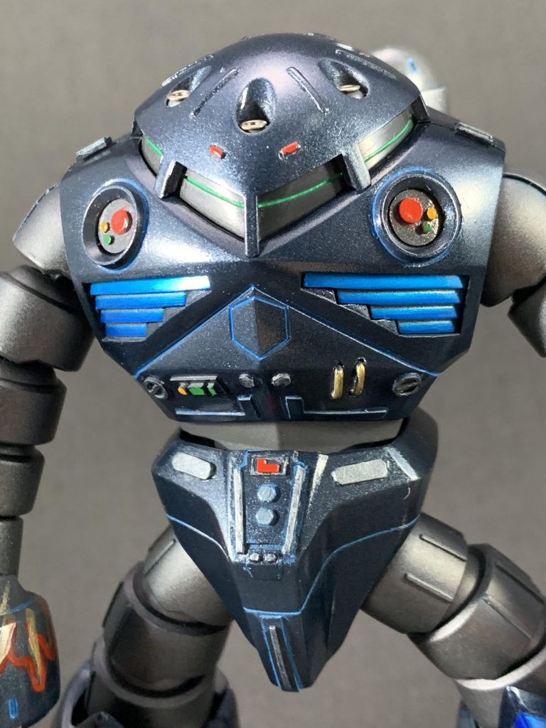 胸の丸型ダクトはセンサーに置き換え