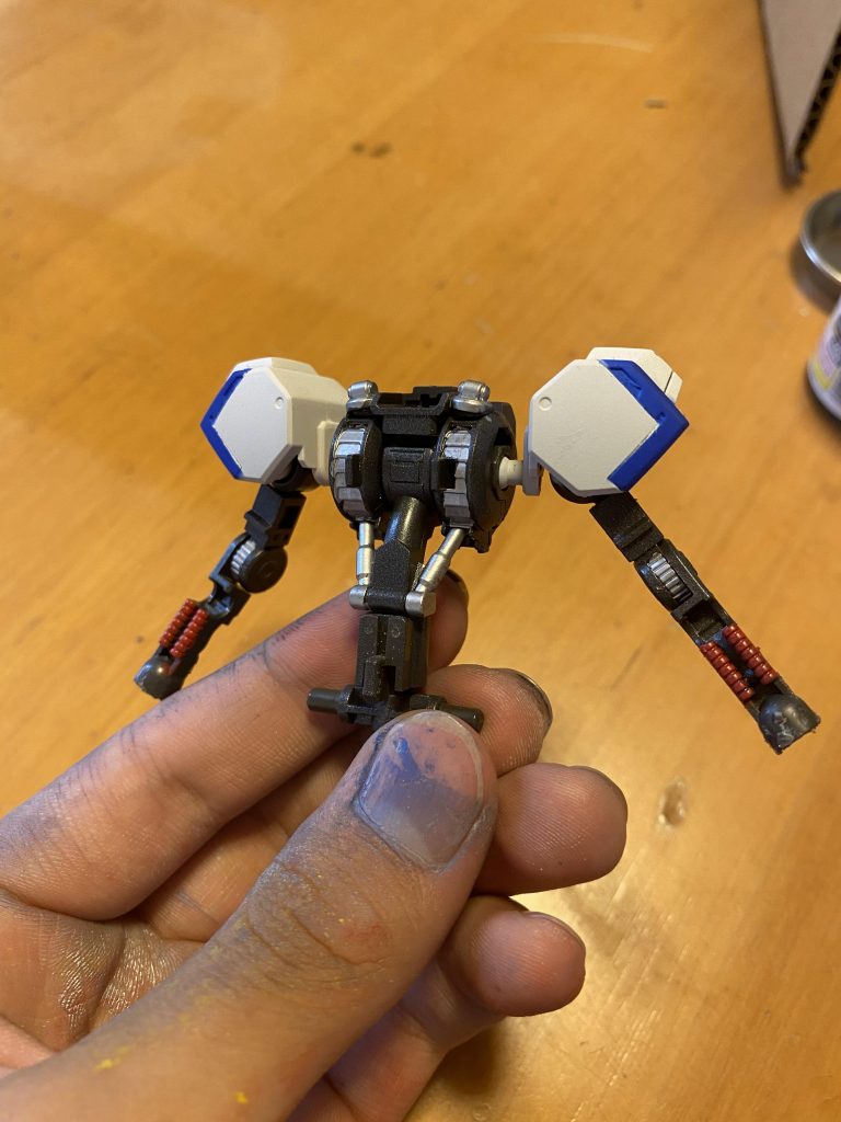 一応、フレームも塗り分け、塗り分け...