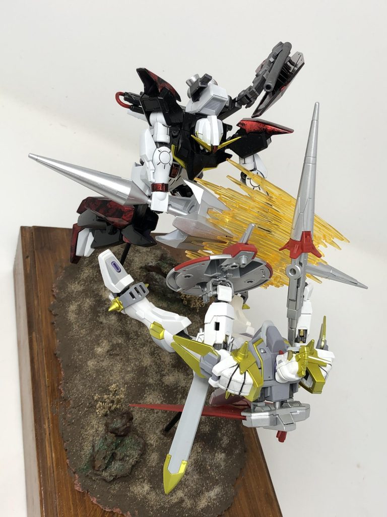 ガンダムテルティウムVSジャスティスナイトガンダム–3枚目/制作者：小鳥遊