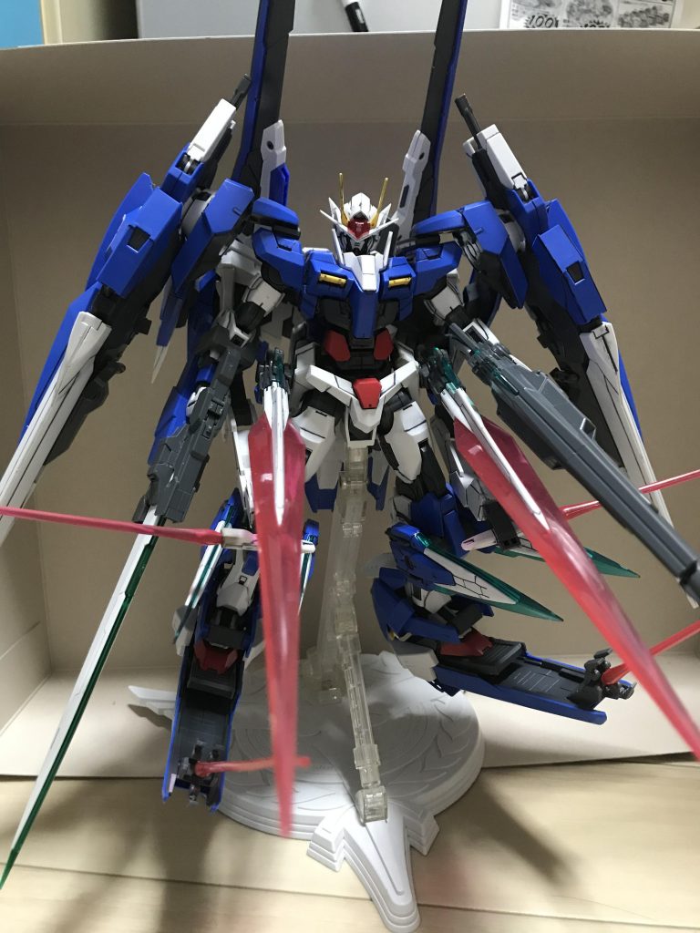 前回よりもかなりスミ入れを加えたので『プラモ感』が無くなりカッコよくせっかく作ったのだからスミ入れやウェザリング等も楽しんでいけると良いなと思っております