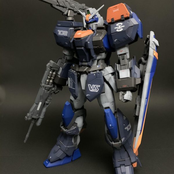 デュエルガンダムアサルトシュラウド