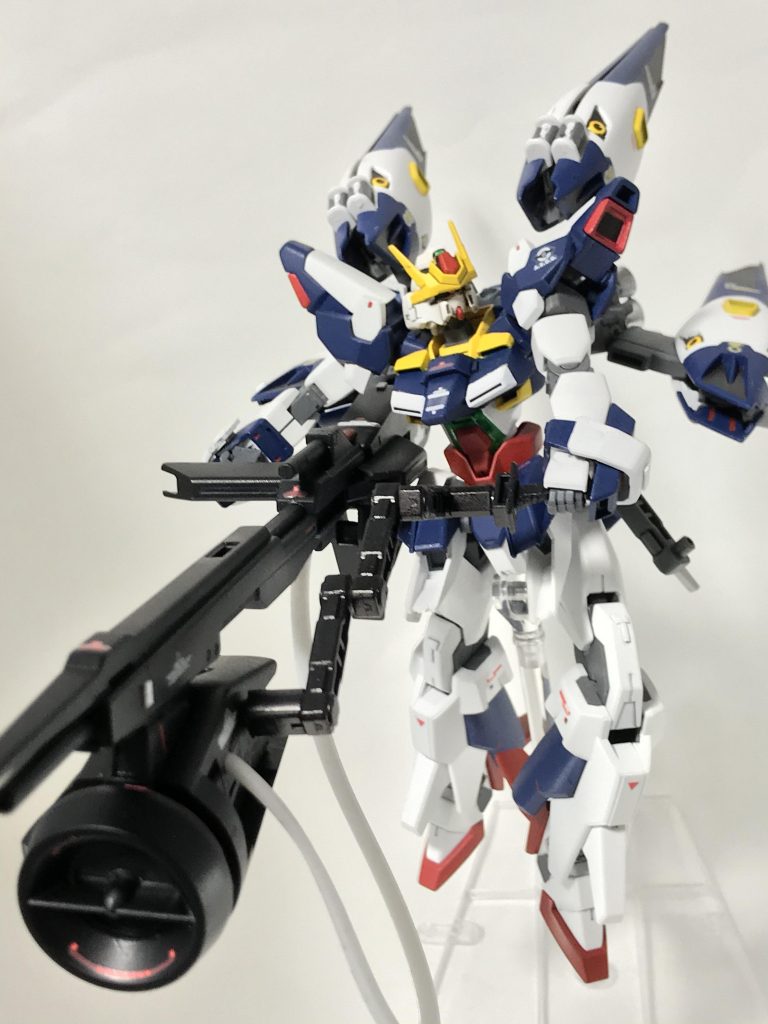 その名の通りIフィールドも展開でき防御面も安定している