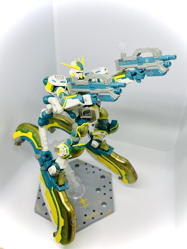 レールガンもカッコいいのですが2丁拳銃(アサルトライフル)も装備するとカッコいいです。(シールド未装備の分、ポージングが楽ですw)