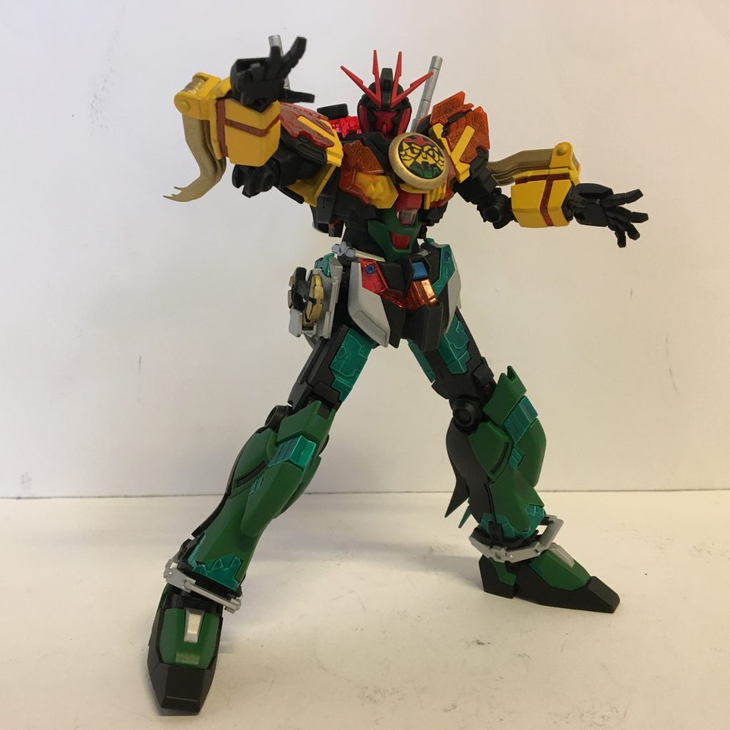 ベース機はナラティブガンダムを使用し、本体とサイコフレームの三色の色分けに気合いを入れて作りました💪