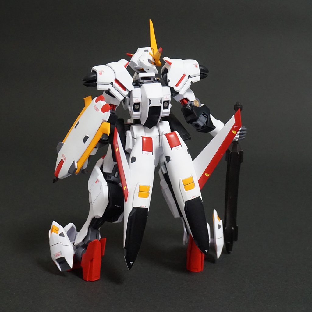 スラスター付きのバックショットです。