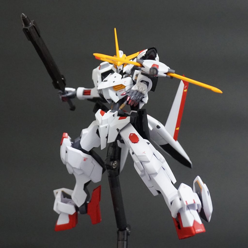 クラブシールドはクロー部、ドリル先端をシャープ化し各部塗り分けています。