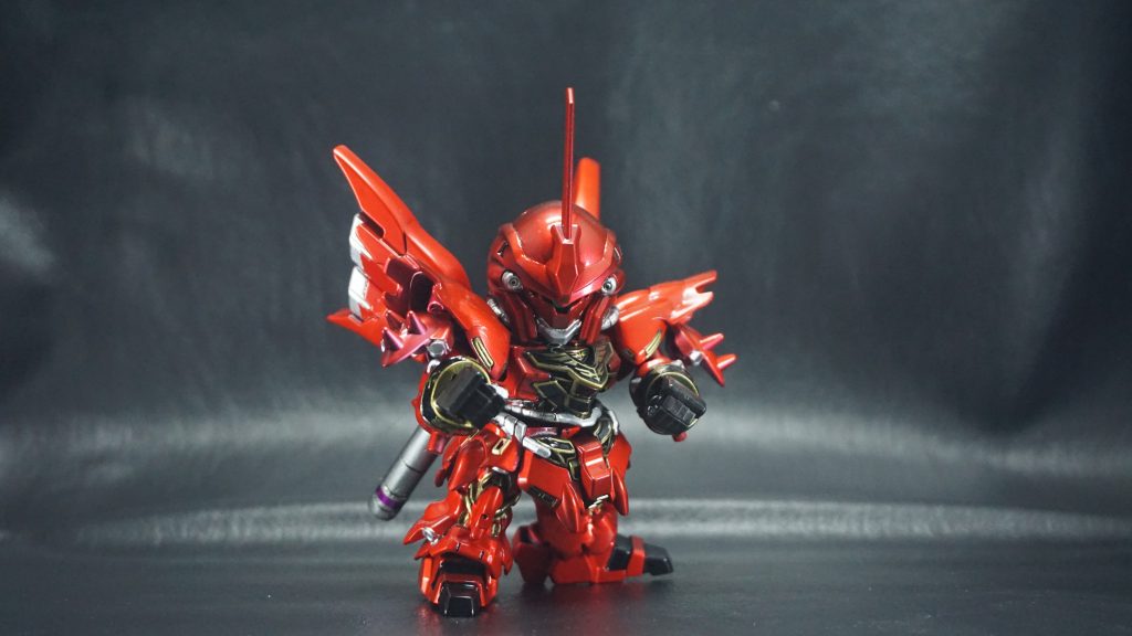 謎のファイティングポーズしてみました。ネオ・ジオングを破壊されたビスト神拳に対抗した、風呂樽神拳を編み出します。(適当すぎ)ちなみに、手の甲は塗り忘れですw