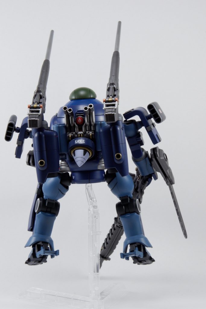 バックパックにはバーニアを2個追加。元のバーニアがついていた箇所にはジンクスのGNドライブを取り付けました。ティルトローターパックのプロペラを外し、ボールデンのボールジョイントの受け（大）にポリキャップ（球状で穴が開いてるやつ）を取り付け。