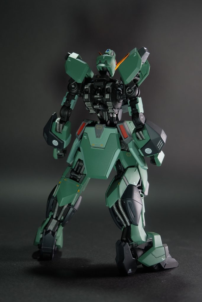 素バックガンダムフレームを埋め込むにあたり、フォビドゥンのパーツをなるべく使うという個人的な縛りプレイを行いました。