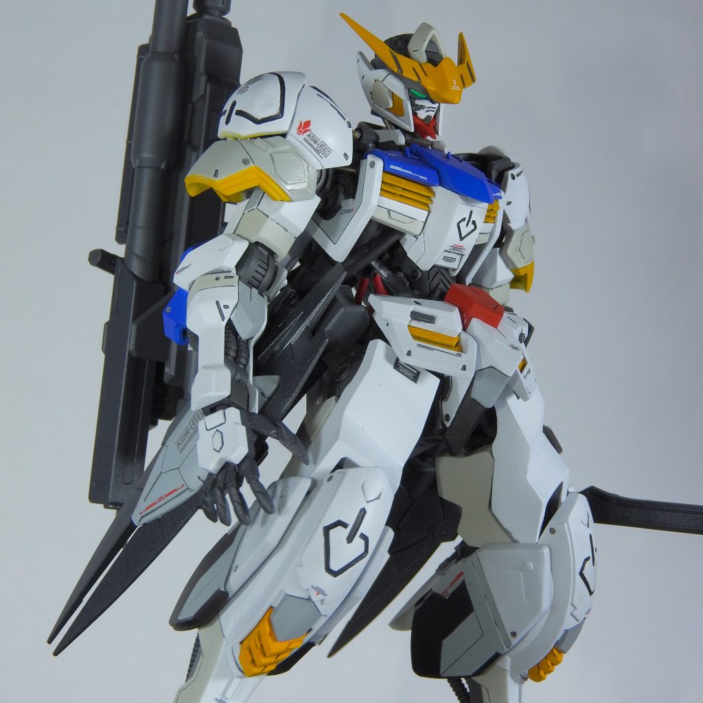 ツインアイにはハセガワフィニッシュシート(ミラー＋クリアグリーン)を使用