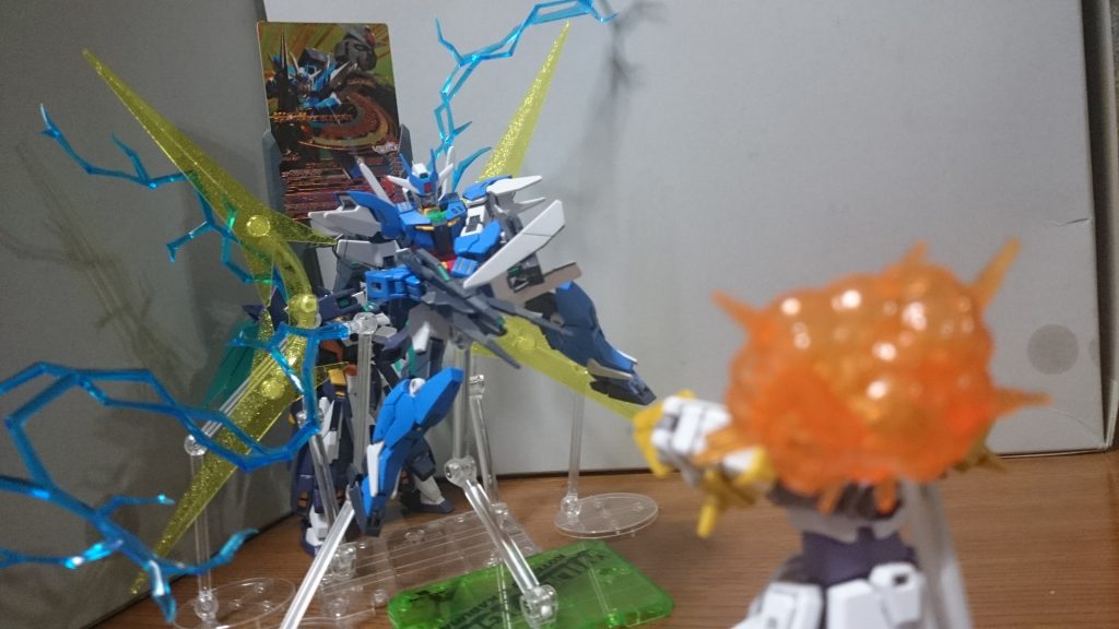 ・アースリィガンダム(アースリィ・スターシューティング)ユニバースブースターに付属するプラフスキーパワーゲートを召喚ゲート的な扱いで使用してるっス。アースリィはもうこれしかないと、シールド接続射撃っス