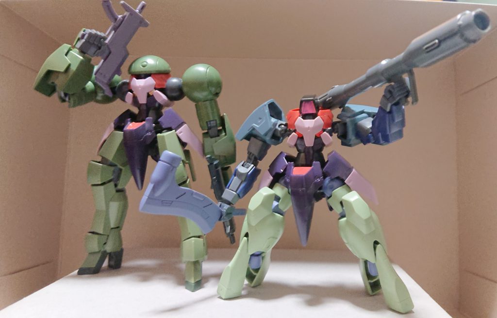 この二機は元々フェイスシリーズと別に計画された『ヘッドシリーズ』のプロトタイプとして制作されたが、計画は破棄され廃棄される所をキャプテン・スカールが強奪し戦力とした設定で制作しました。画像は強奪前の姿。