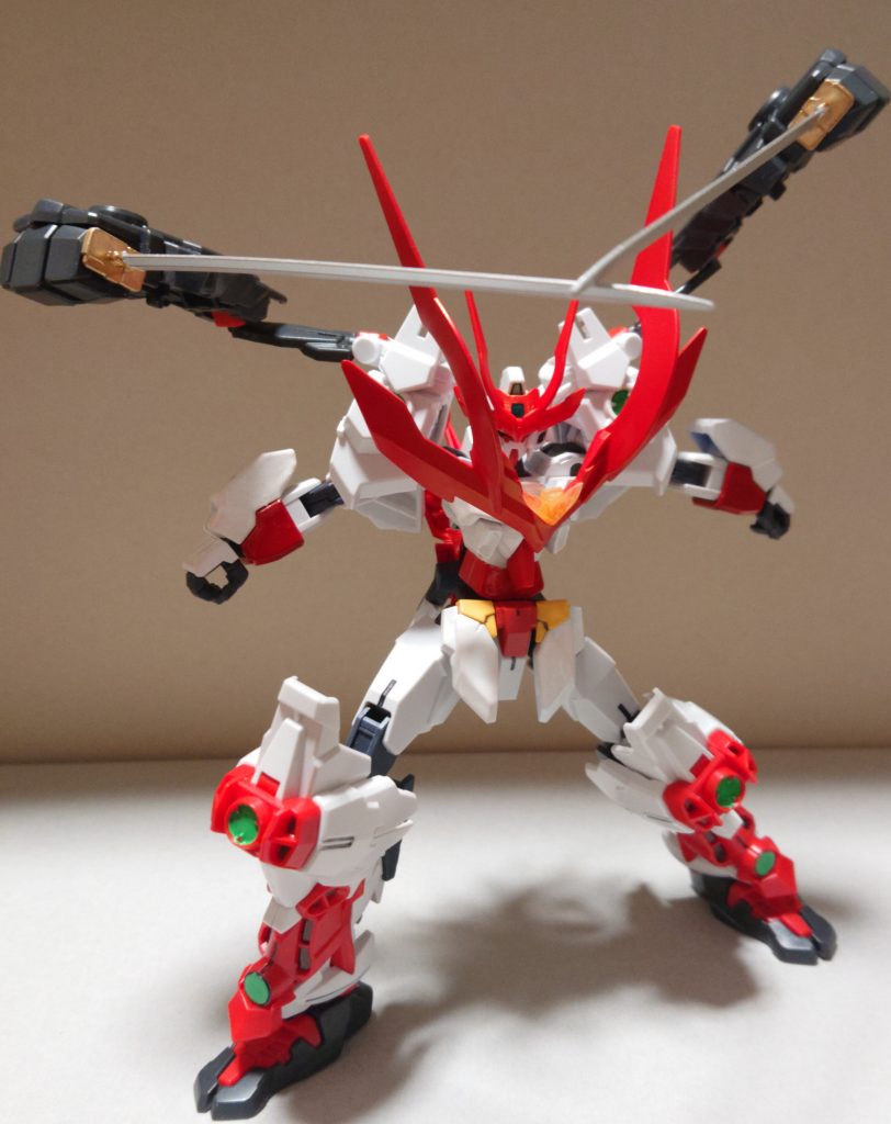 戦国アストレイの肩部サブアームはそのまま使用できます。