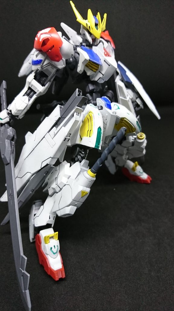 ドリルニーキマリスヴィダールの兵装を移植したものニブルヘイムが目をつけていた武装でありギャラルホルン上層部と交渉の末手に入れた代物威力は絶大である