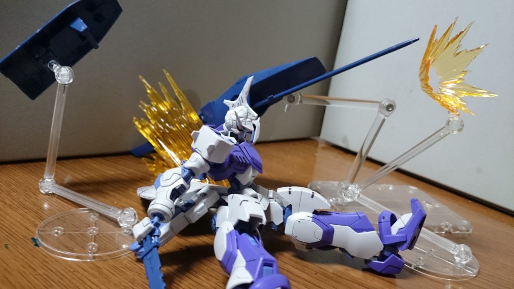 『ギャラルホルン内部の力関係は一気に乱れるだろう』「そこからが私の出番だ」「……嘘だ、お前はカルタの命も…!俺の命も利用しようと…」