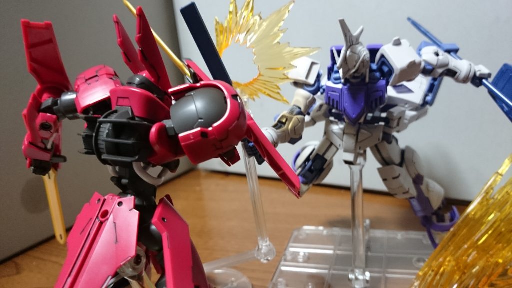 「マクギリス!カルタは!お前に恋い焦がれていたんだぞ!!」「今際の際も!お前の名前を呼んで!」「お前を想って!死んでいった!!」「妹だって!お前にならば、信頼して任せられると―――」「アルミリアについては、安心するといい」「……!」「彼女の幸せは保証しよう」「……ぁ、ぁぁ、……」「ああああああああ!!!」