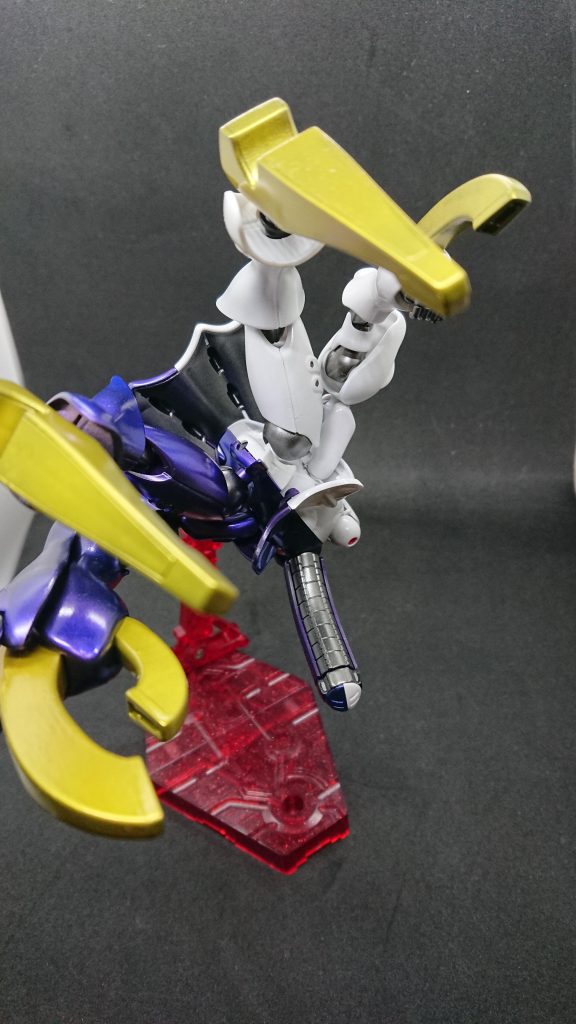 1/144 HGUC ディキトゥス–4枚目/制作者：ニスィ・スターク