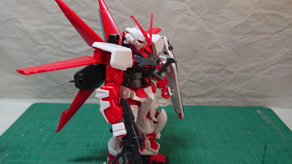 素組状態のレッドフレームです。