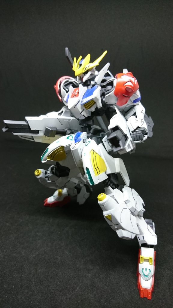 バインダーレールガンマルコシアスのバインダーにレールガンを移植した武装レールガンの威力そこそこあり弾数は少なめ一気に距離を詰めて不意討ちとしても使える