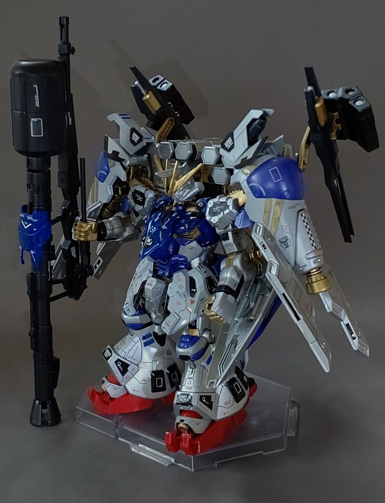 まずは正面です!今回使用したキッドはHGガンダムアスクレオスHGメッサーHGガンダム試作2号機(MLRS)HGガンダムグシオンリベイクフルシティHGクシャトリヤリペアードHGガンダムマルコシアス等です