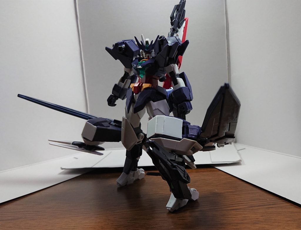 正面使用キットはユーラベンガンダム、ハルート、30MMエアファイターです。