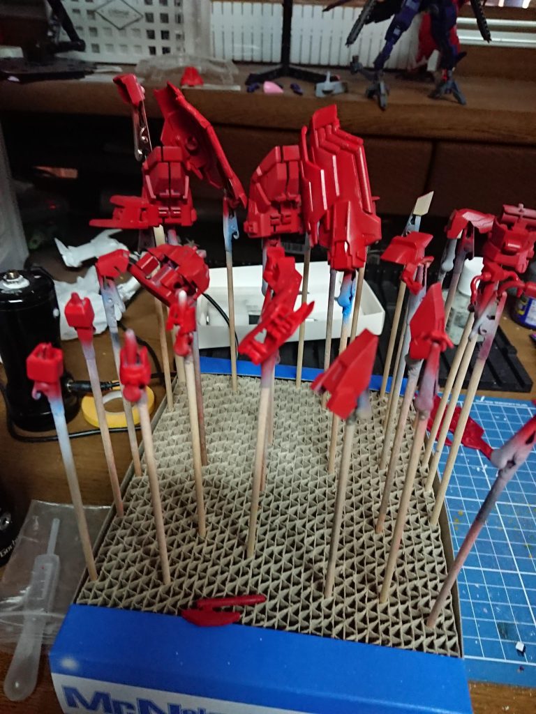 最初、真っ赤にしマスティングし真っ黒にして